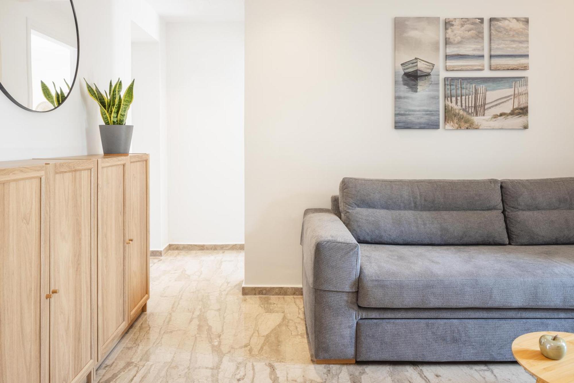 Minimalist Apartment Near The Airport And The City Center Kanálion Buitenkant foto